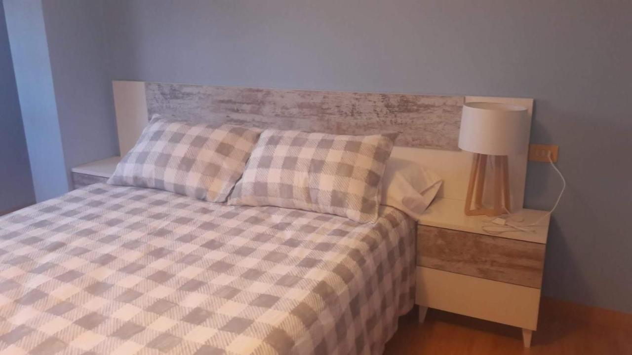 Apartamento Con Terraza En El Casco Historico Ourense Exterior photo